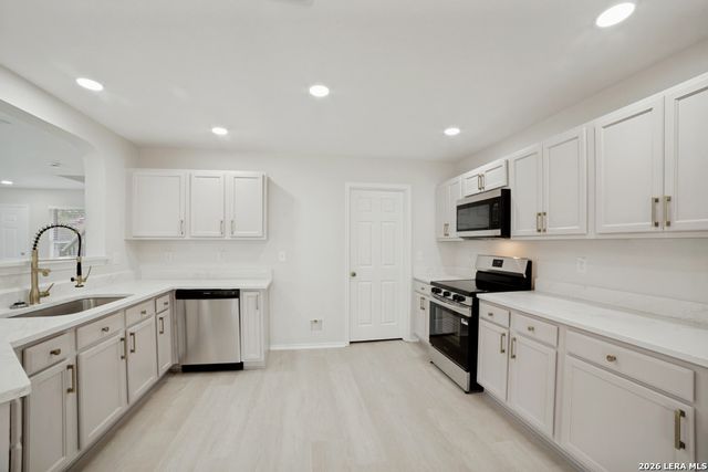 9935 Carswell Peak, San Antonio, TX 78245