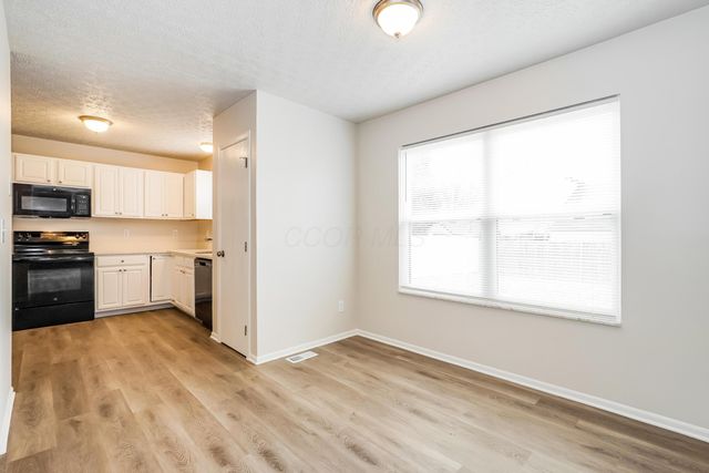 1599 Covina Drive, Columbus, OH 43228