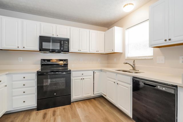 1599 Covina Drive, Columbus, OH 43228