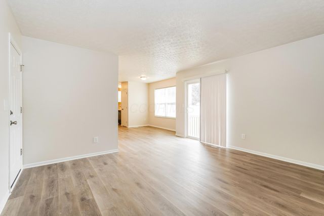 1599 Covina Drive, Columbus, OH 43228