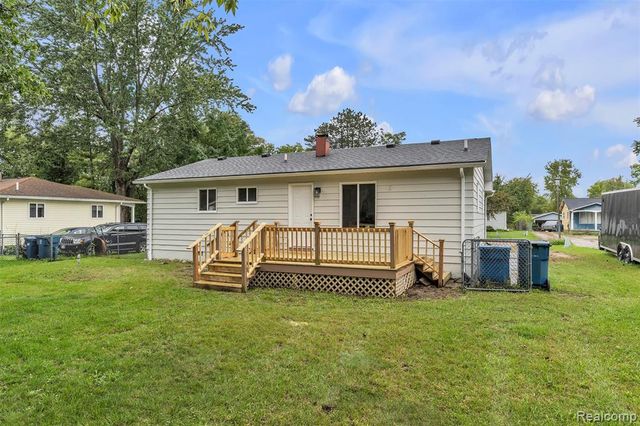 506 Ash Street, Holly, MI 48442