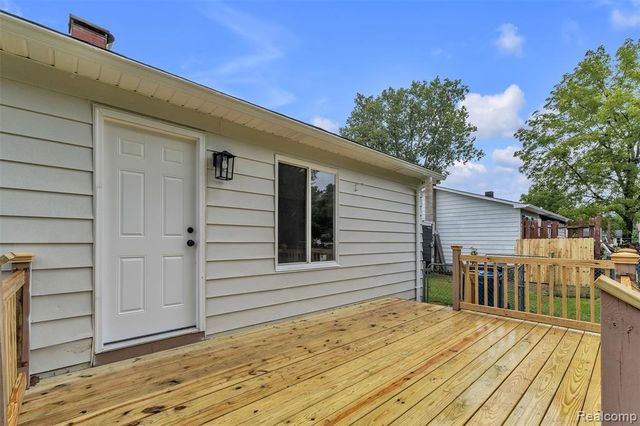 506 Ash Street, Holly, MI 48442