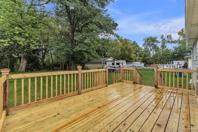 506 Ash Street, Holly, MI 48442