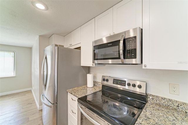 6705 35TH AVENUE W, Bradenton, FL 34209