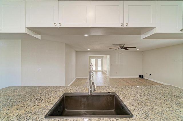 6705 35TH AVENUE W, Bradenton, FL 34209