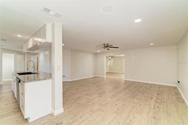 6705 35TH AVENUE W, Bradenton, FL 34209