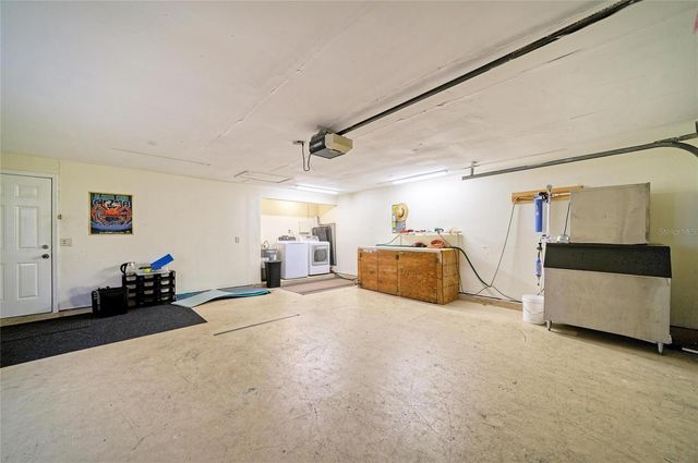 6705 35TH AVENUE W, Bradenton, FL 34209