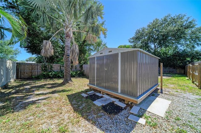 6705 35TH AVENUE W, Bradenton, FL 34209