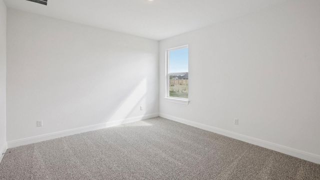 136 Union Pacific DR, Cedar Creek, TX 78612