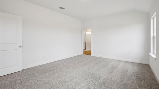 136 Union Pacific DR, Cedar Creek, TX 78612