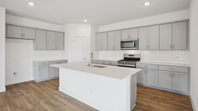 136 Union Pacific DR, Cedar Creek, TX 78612