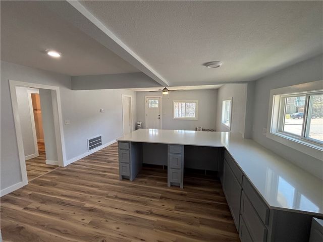 118 E Spring Street, Fayetteville, AR 72701