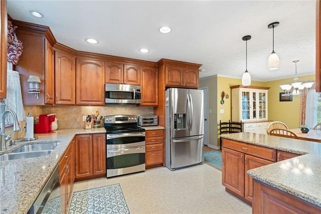 1760 Commonwealth Trail, Cumming, GA 30041