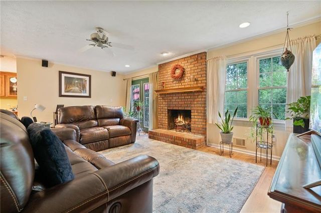 1760 Commonwealth Trail, Cumming, GA 30041