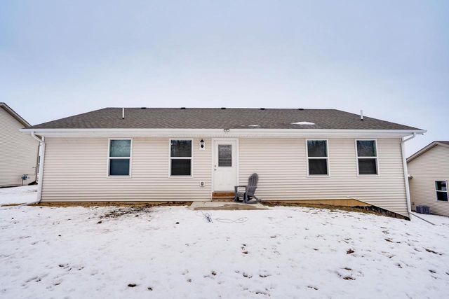 3221 Emerald Drive, Janesville, WI 53546