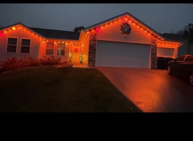 3221 Emerald Drive, Janesville, WI 53546