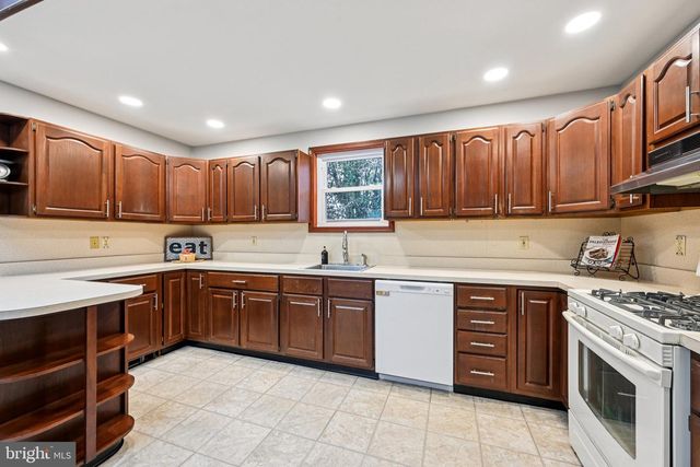 4211 PARKMONT AVE, Baltimore, MD 21206