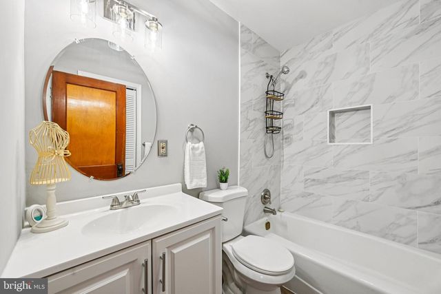 4211 PARKMONT AVE, Baltimore, MD 21206