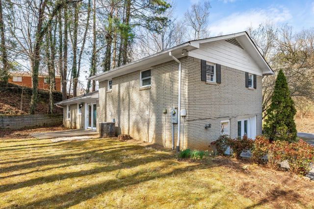 1307 18th Street NW, Cleveland, TN 37311