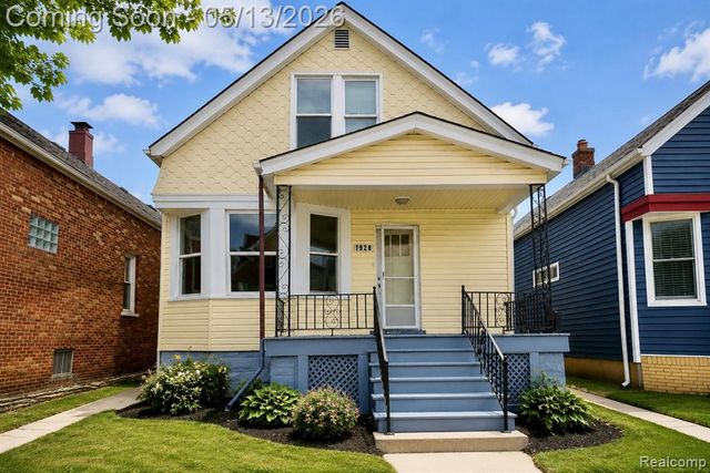 1928 Yemans Street, Hamtramck, MI 48212