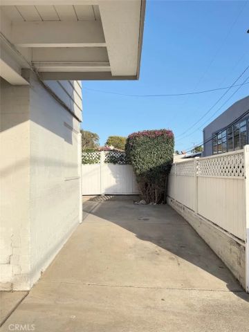 531 Catalina Street, Laguna Beach, CA 92651