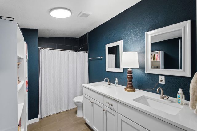 1601 W Regal, Wichita, KS 67217
