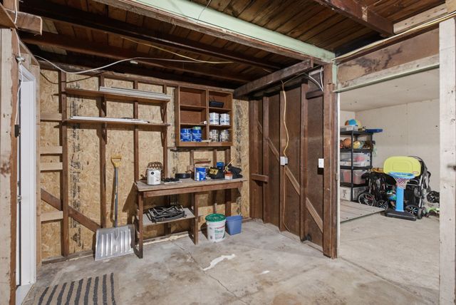 1601 W Regal, Wichita, KS 67217