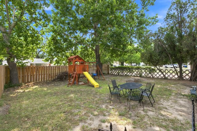 1601 W Regal, Wichita, KS 67217