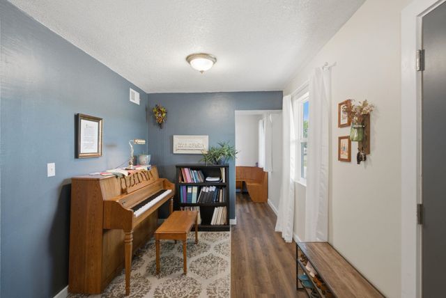 1601 W Regal, Wichita, KS 67217