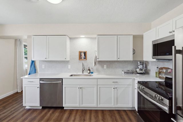 1601 W Regal, Wichita, KS 67217