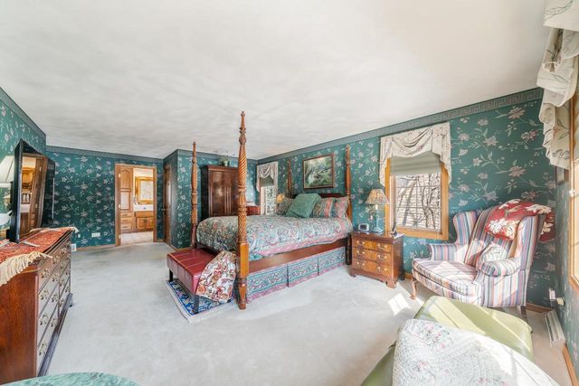 600 E WOODCREST DRIVE, Appleton, WI 54915