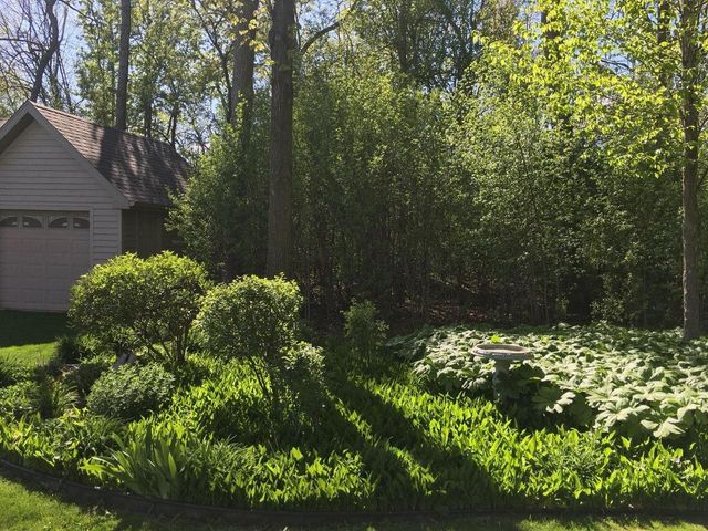 600 E WOODCREST DRIVE, Appleton, WI 54915