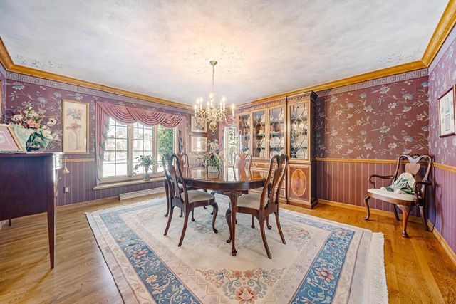 600 E WOODCREST DRIVE, Appleton, WI 54915