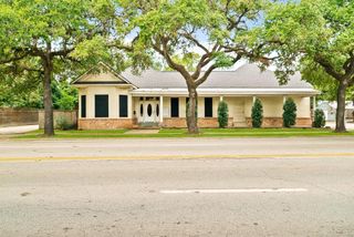 800 Jackson Street, Richmond, TX 77469