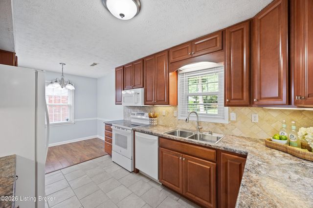 822 Marengo Dr, Louisville, KY 40243