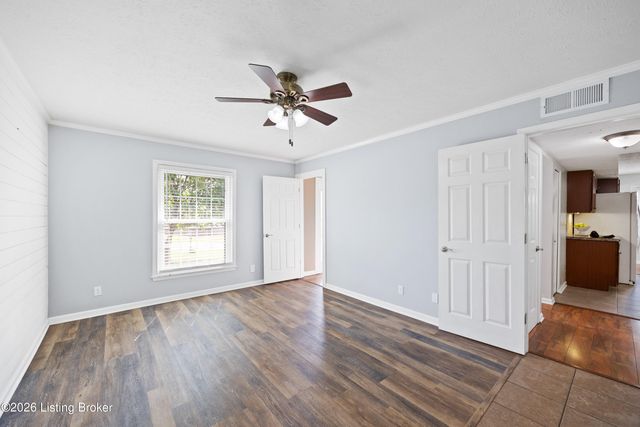 822 Marengo Dr, Louisville, KY 40243