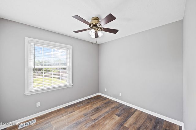 822 Marengo Dr, Louisville, KY 40243