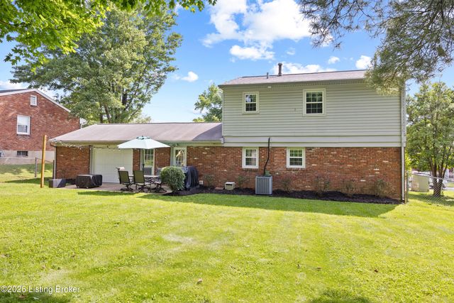 822 Marengo Dr, Louisville, KY 40243