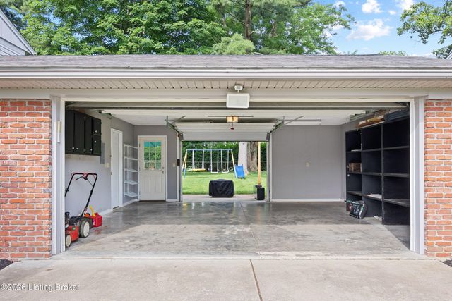 822 Marengo Dr, Louisville, KY 40243