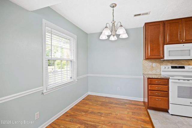 822 Marengo Dr, Louisville, KY 40243