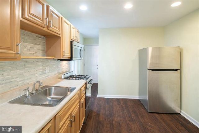 1736 FEDERAL ST, Philadelphia, PA 19146