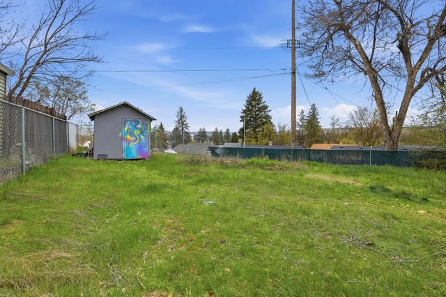 4019 W Francis Ave, Spokane, WA 99205