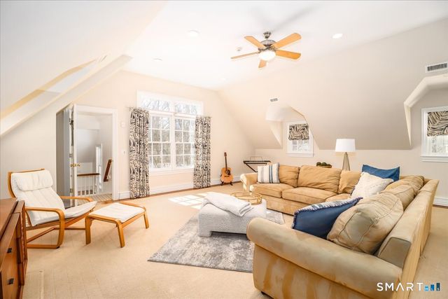 9 Old Farm Road, Wilton, CT 06897