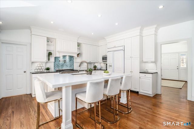 9 Old Farm Road, Wilton, CT 06897