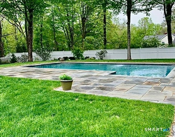 9 Old Farm Road, Wilton, CT 06897