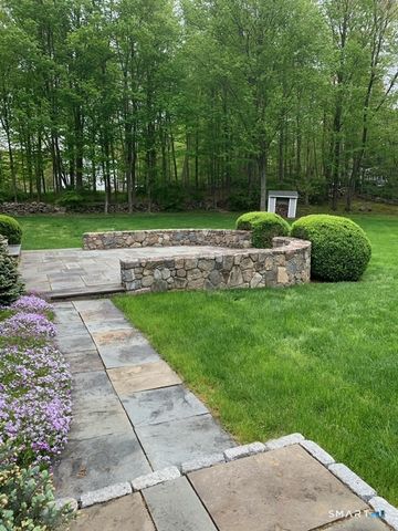 9 Old Farm Road, Wilton, CT 06897