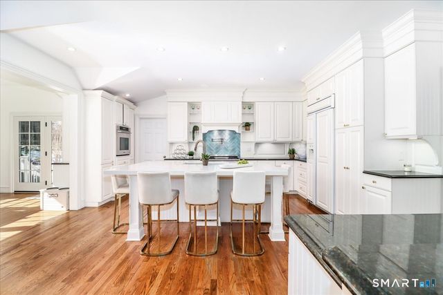 9 Old Farm Road, Wilton, CT 06897