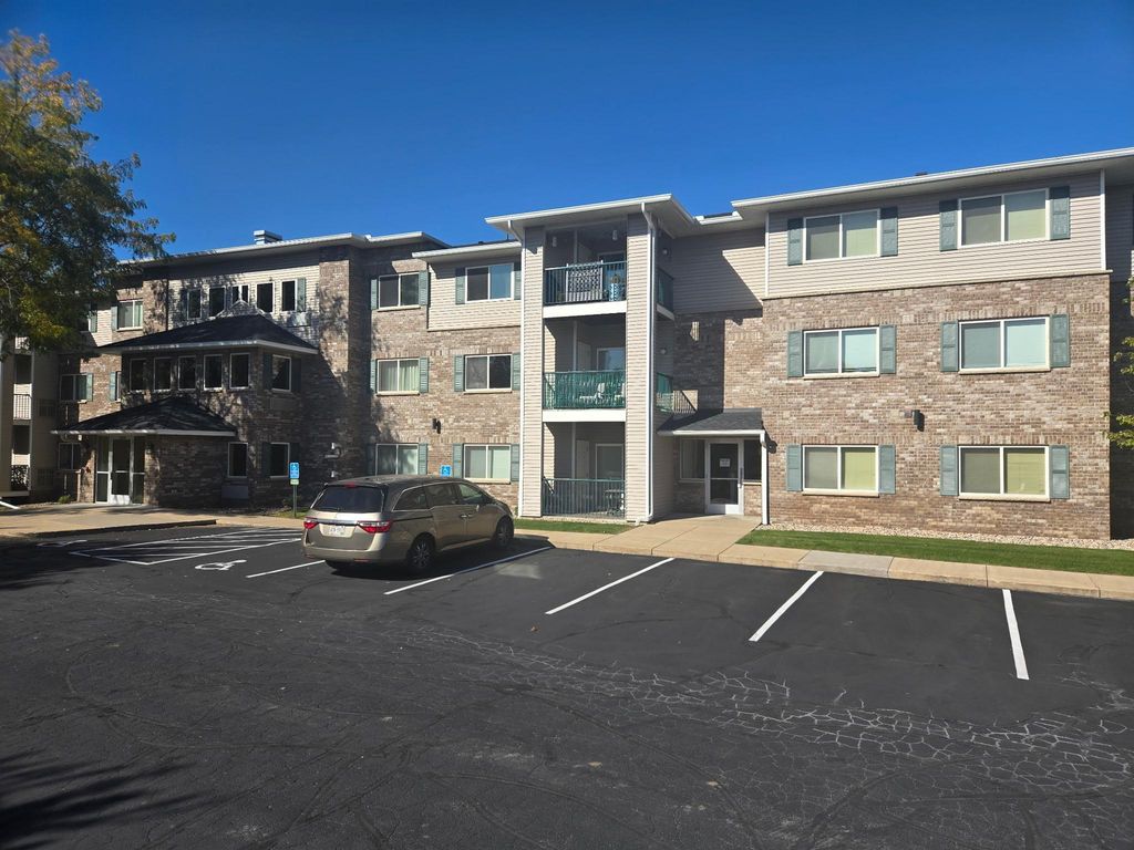16520 Tranquility Court SE 303, Prior Lake, MN 55372 — photo 2