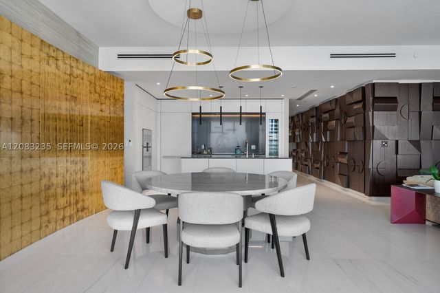 300 BISCAYNE BOULEVARD WAY 3302E, Miami, FL 33131