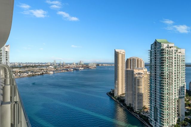 300 BISCAYNE BOULEVARD WAY 3302E, Miami, FL 33131